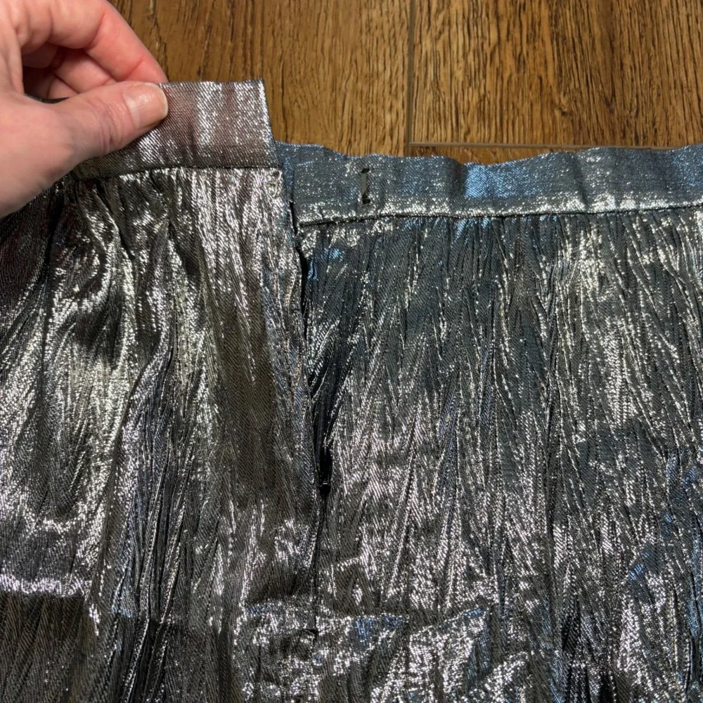 VTG 80s Evan Picone Silver Metallic Crinkle Pleated Midi Skirt ILGWU Made in USA